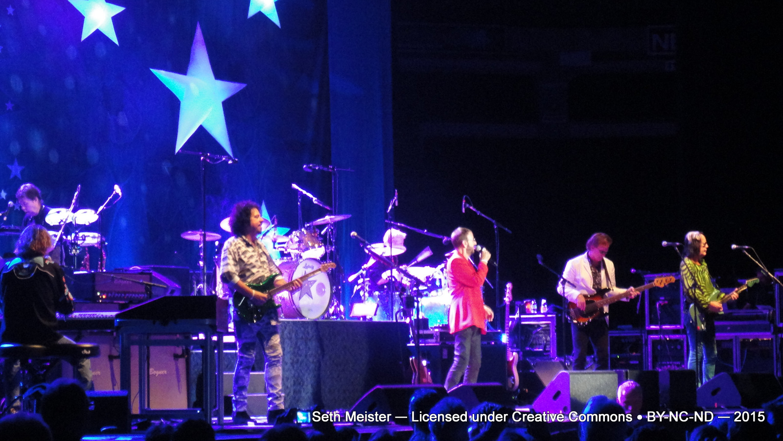 RingoStarrAndHisAllStarrBand2015-10-10SouthOkanaganEventsCentrePentictonCanada (13).jpg